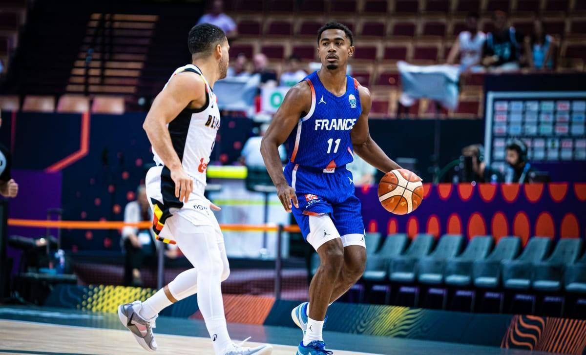 NBA季后赛加时末段再迎强敌,俄克拉荷马雷霆外线爆发,主帅态度:球迷炸锅,身体对抗强度拉满的简单介绍 NBA季后赛加时末段再迎强敌,俄克拉荷马雷霆外线爆发,主帅态度:球迷炸锅,身体对抗强度拉满的简单介绍