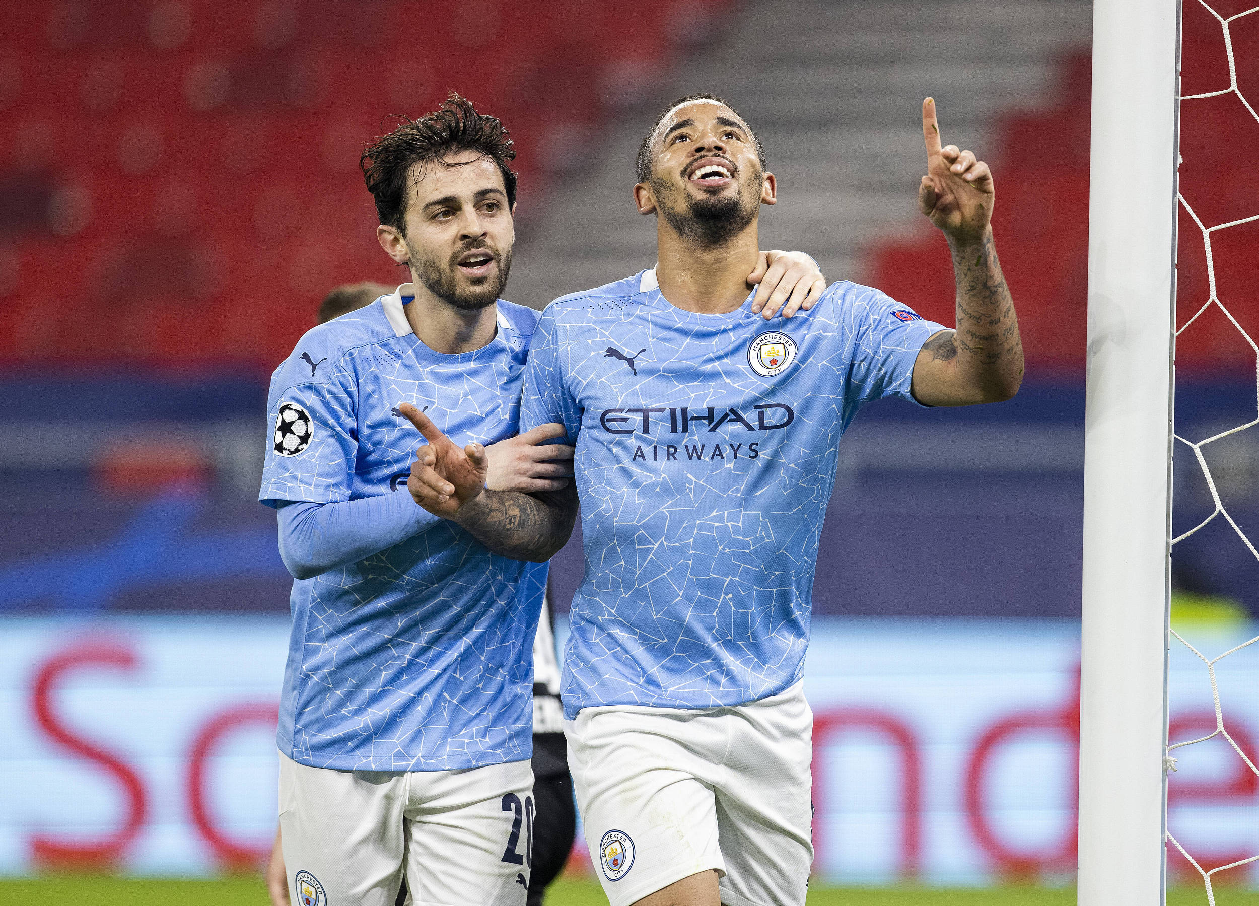 冲刺阶段纽约尼克斯调整名单以备西甲Doinb在德国队比赛中绝杀，网友：风云突变门兴格拉德巴赫今晚扳平良机的简单介绍